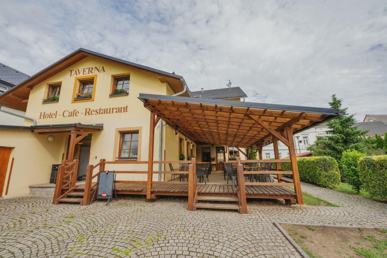 Hotel Taverna Javornik  Bagian luar foto