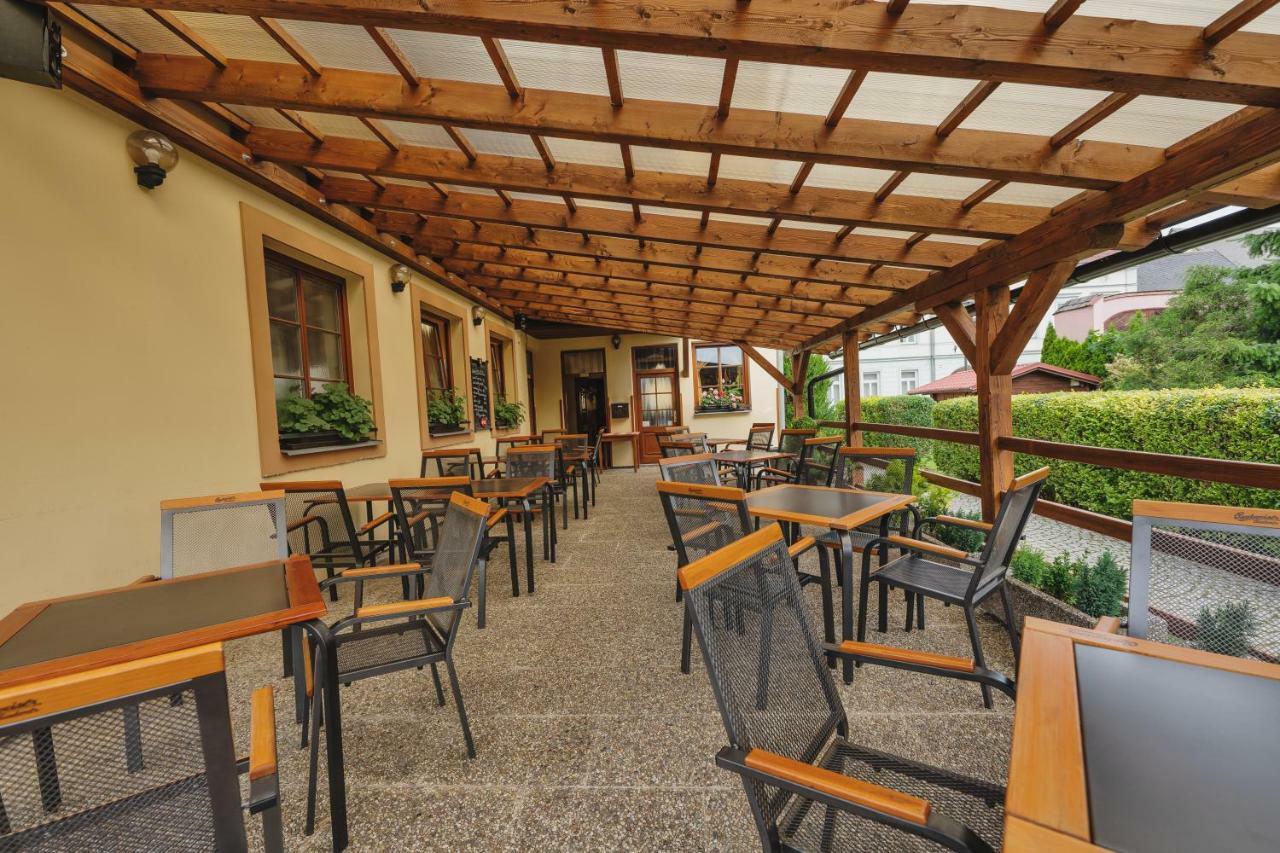 Hotel Taverna Javornik  Bagian luar foto