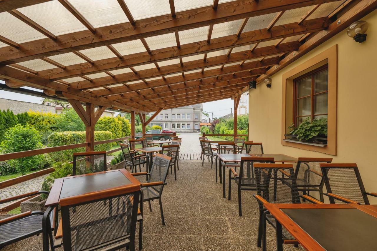 Hotel Taverna Javornik  Bagian luar foto
