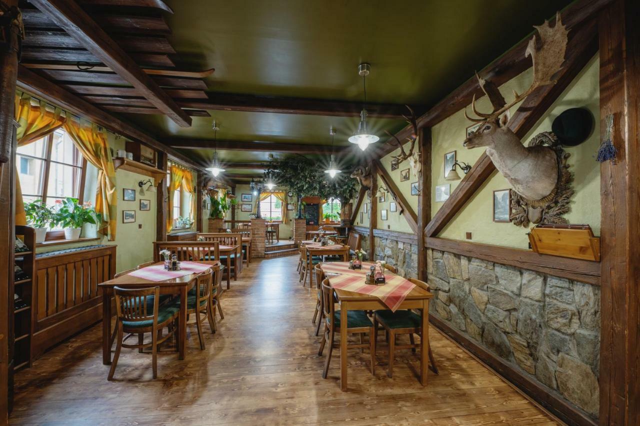 Hotel Taverna Javornik  Bagian luar foto