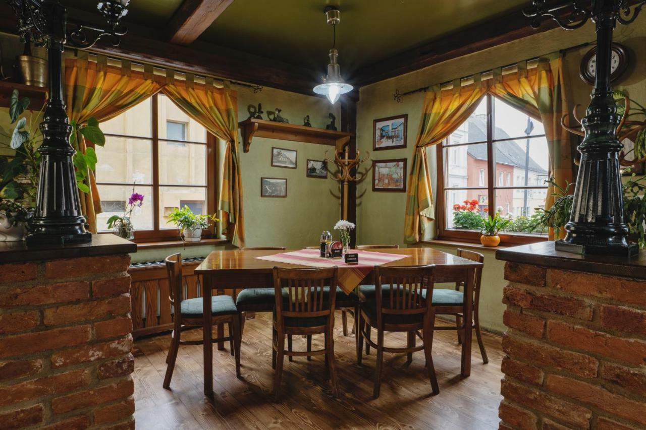 Hotel Taverna Javornik  Bagian luar foto
