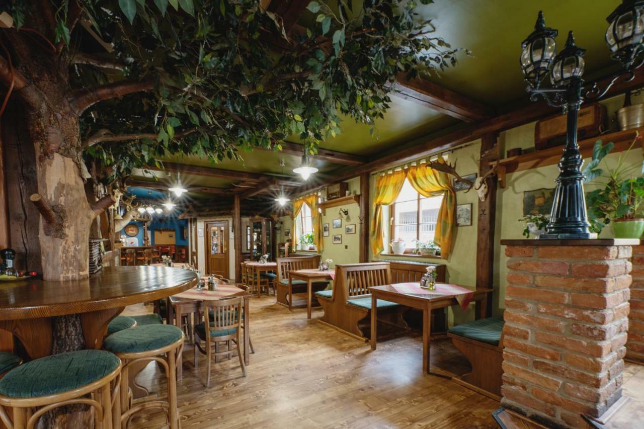 Hotel Taverna Javornik  Bagian luar foto